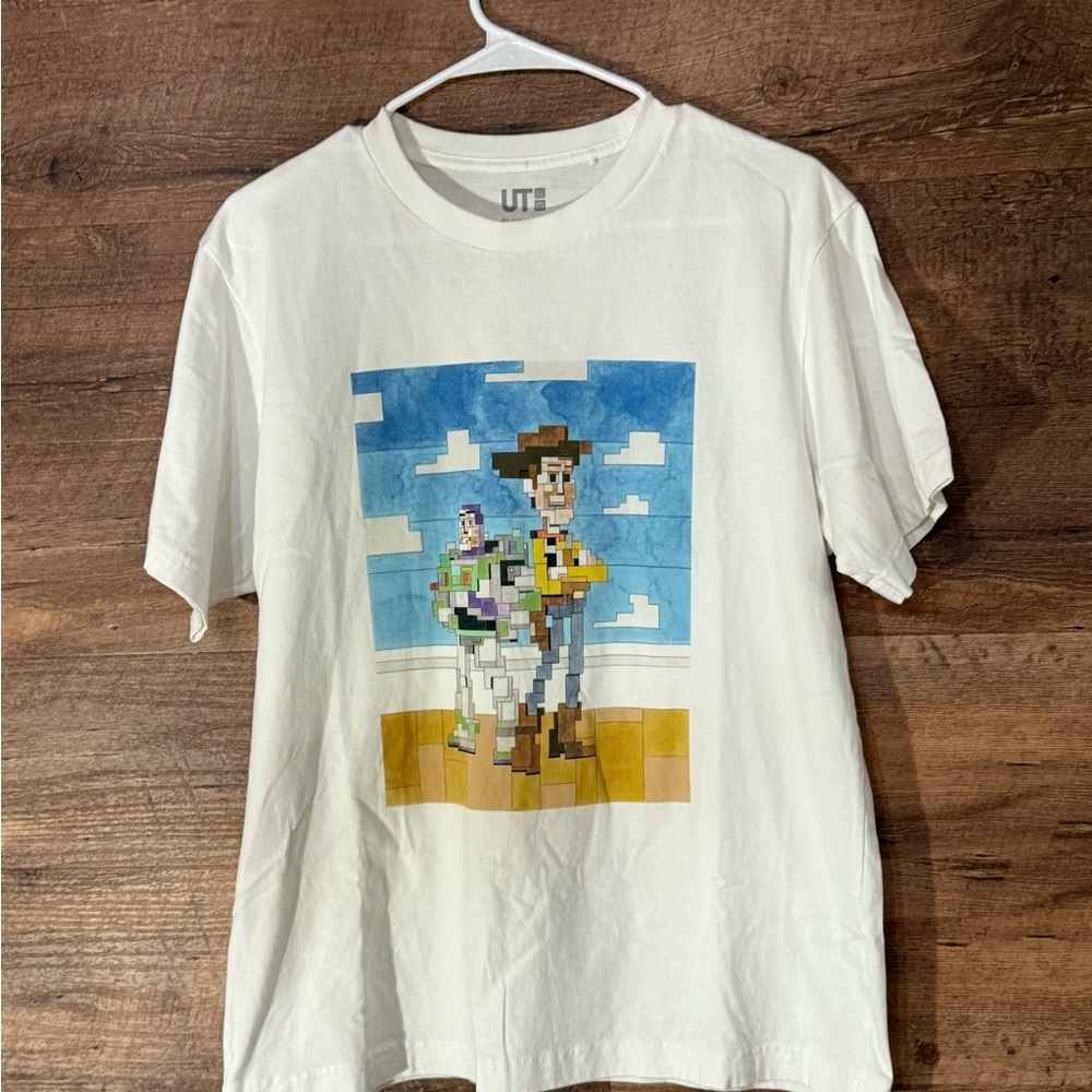 Uniqlo UT Pixar Toy Story T-Shirt – Adam Lister x Disney Collaboration – Size M